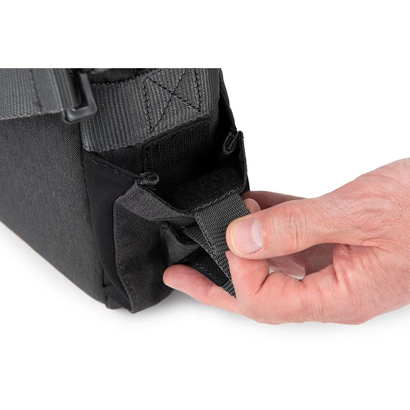 SAC BANDOULIÈRE FOX RAGE STREET FIGHTER MESSENGER BAG 15 SAC BANDOULIÈRE FOX RAGE STREET FIGHTER MESSENGER BAG – Image 13